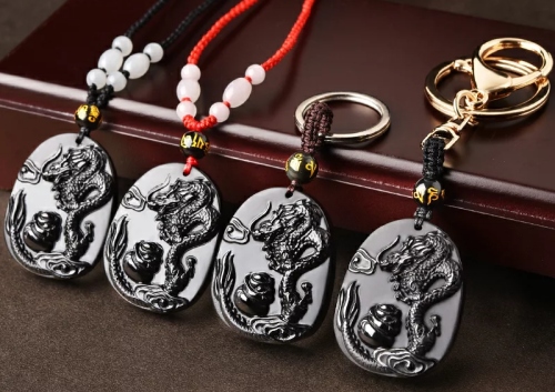 属鼠的人佩戴什么饰品最好